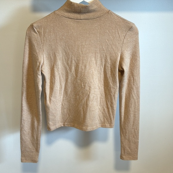 Zara soft knit top. - Picture 4 of 6